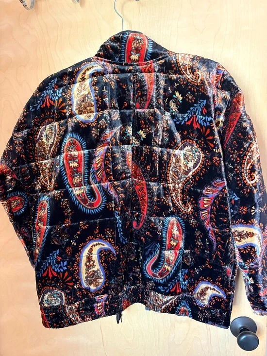 Johnny Was Black Velvet Paisley Bomber Jacket with Red & Blue Accents - Picture 6 of 6